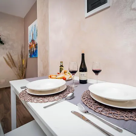 Lorena Appartement Rovinj